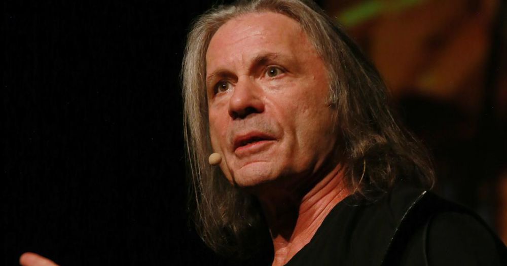 Bruce Dickinson